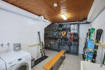 Waschmaschine & Skiraum